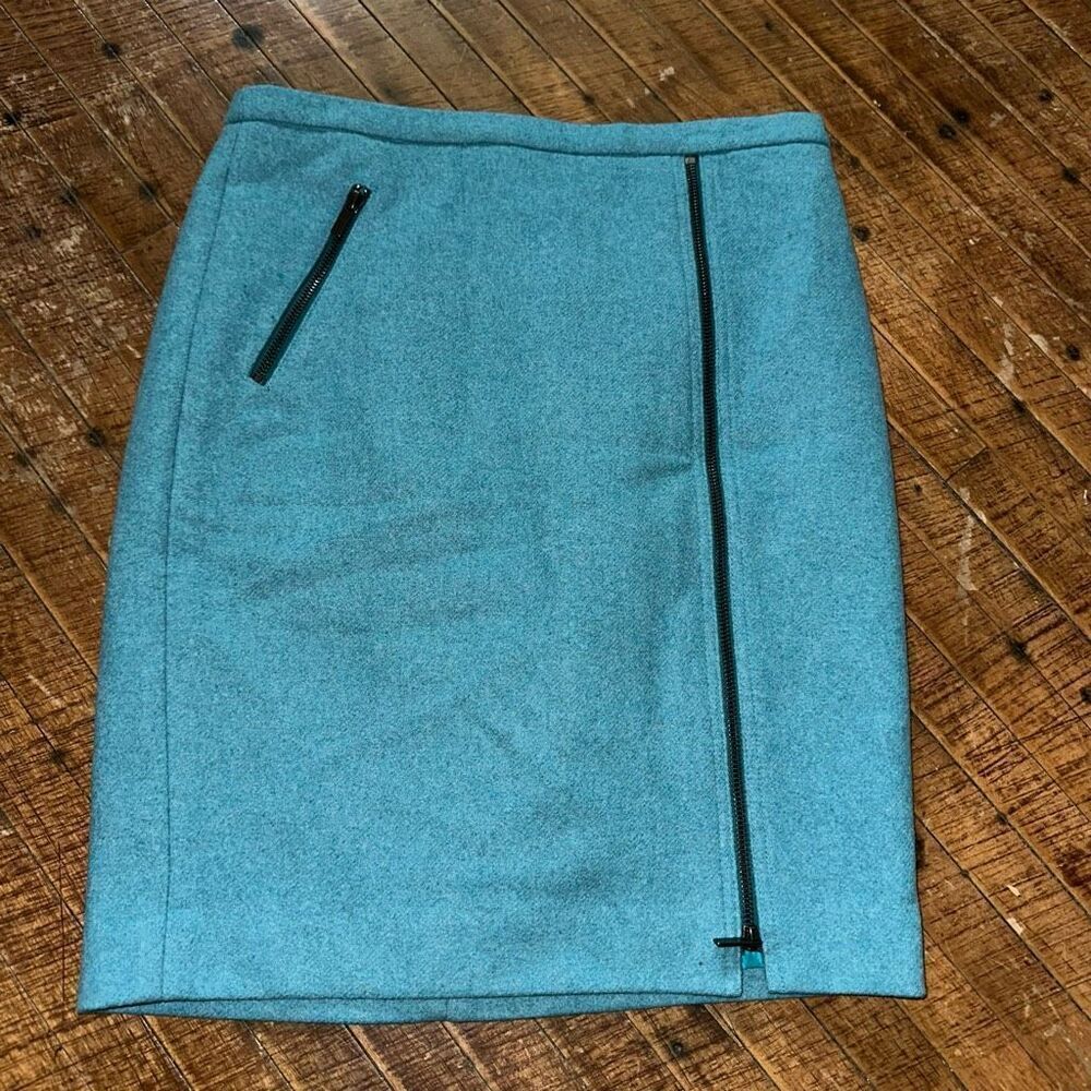J Crew The Pencil business casual size 4 blue wool blend skirt
